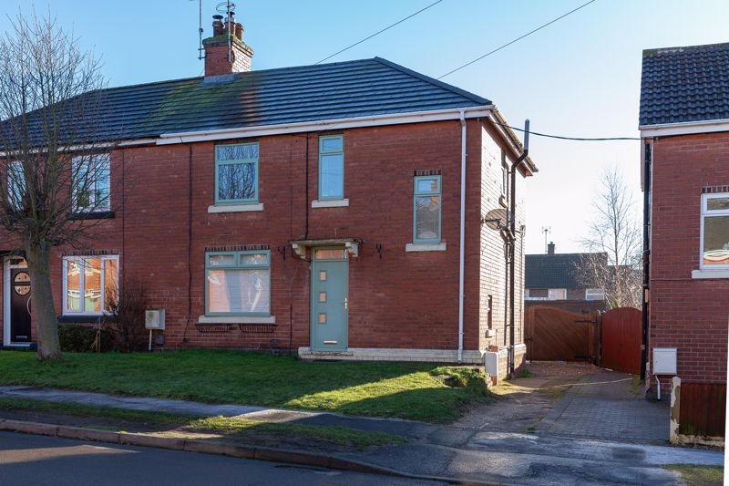 3 bed house for sale in Walesby Lane, Ollerton, NG22  - Property Image 1