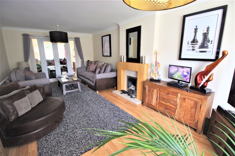 5 bed house for sale in Guylers Hill Drive, Clipstone Village, NG21  - Property Image 2