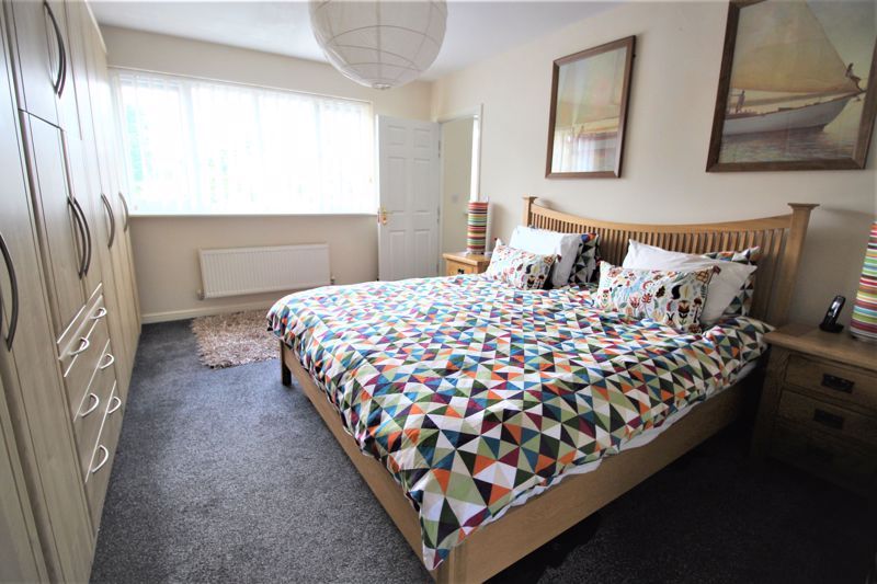 5 bed house for sale in Guylers Hill Drive, Clipstone Village, NG21 14