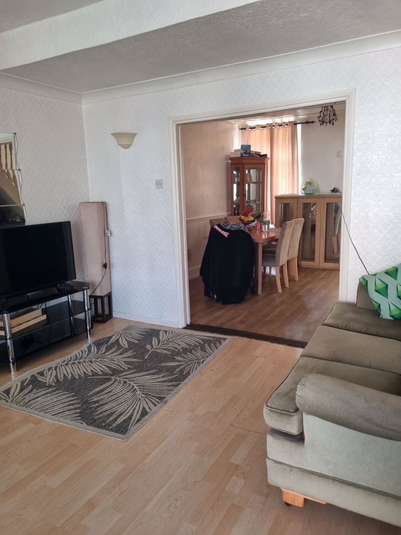 3 bed house to rent in Eland Road, Langwith Junction, NG20 3