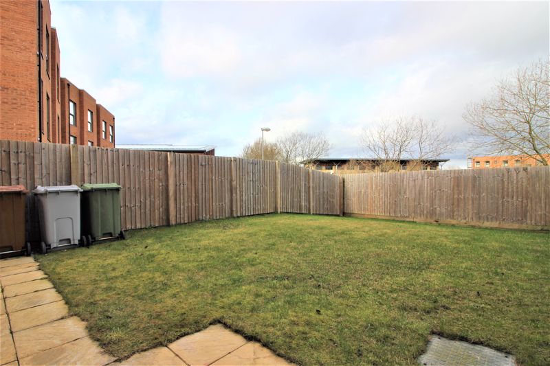 3 bed house to rent in Faraday Close, Newark, NG22  - Property Image 12