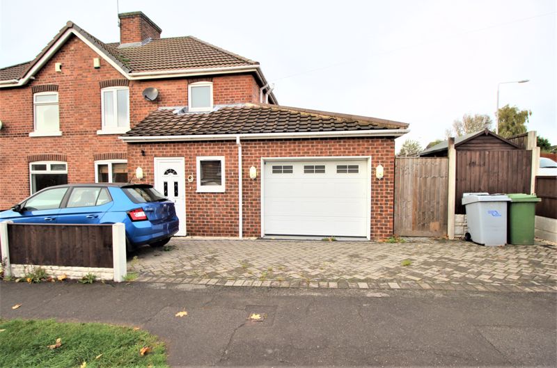 3 bed house for sale in Walesby Lane, New Ollerton, NG22  - Property Image 1