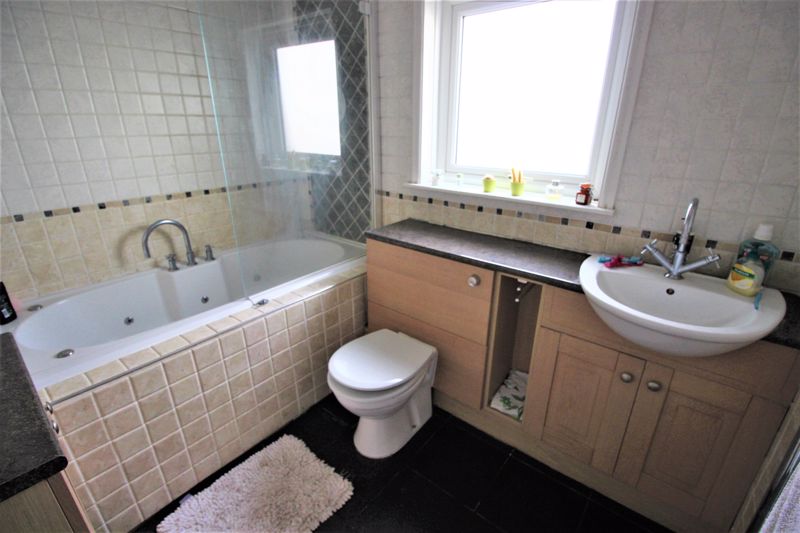 3 bed house for sale in Walesby Lane, New Ollerton, NG22  - Property Image 14