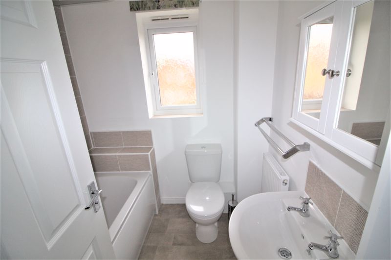 3 bed house to rent in Griffin Road, New Ollerton, NG22  - Property Image 3