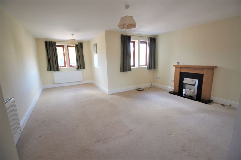 2 bed flat to rent in West Lane, Edwinstowe, NG21  - Property Image 3