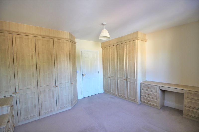 2 bed flat to rent in West Lane, Edwinstowe, NG21 4