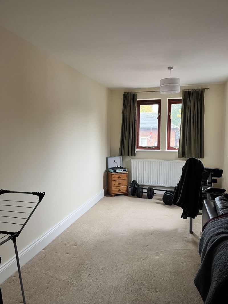 2 bed flat to rent in West Lane, Edwinstowe, NG21 6