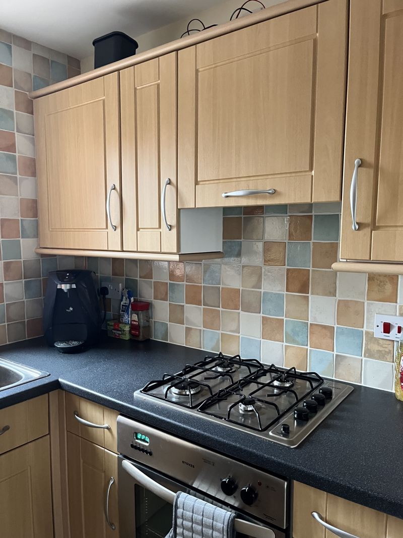 2 bed flat to rent in West Lane, Edwinstowe, NG21 7
