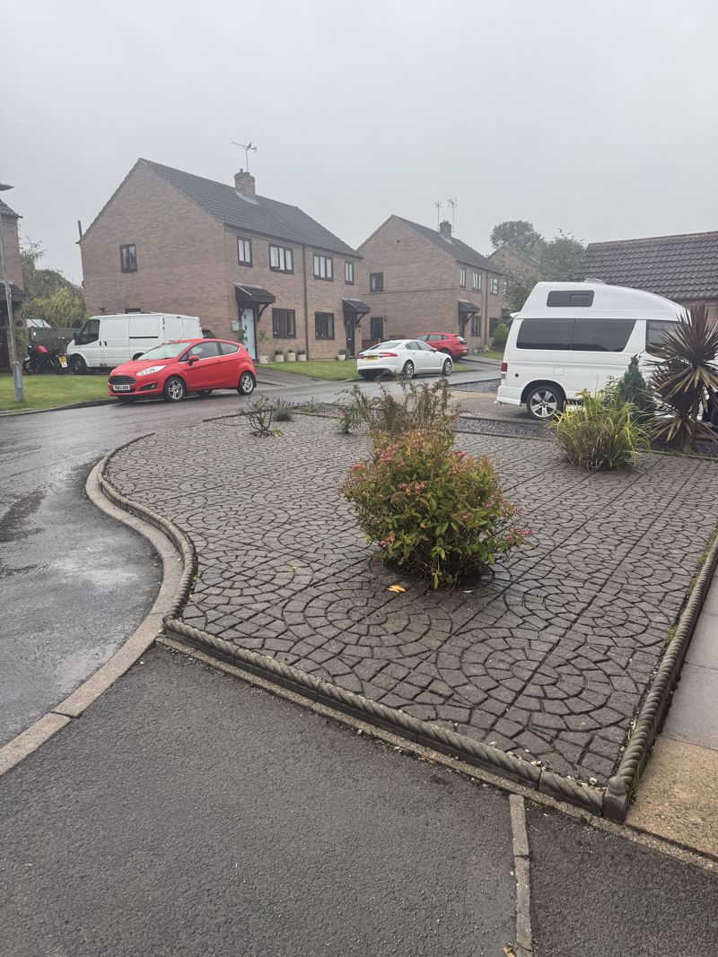 2 bed bungalow to rent in Woodhead Close, Edwinstowe, NG21 9