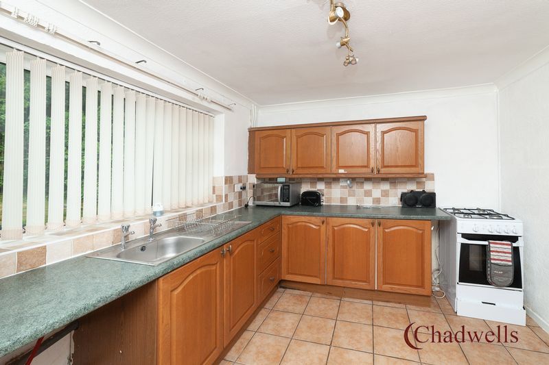 3 bed house for sale in The Markhams, Ollerton , NG22  - Property Image 3