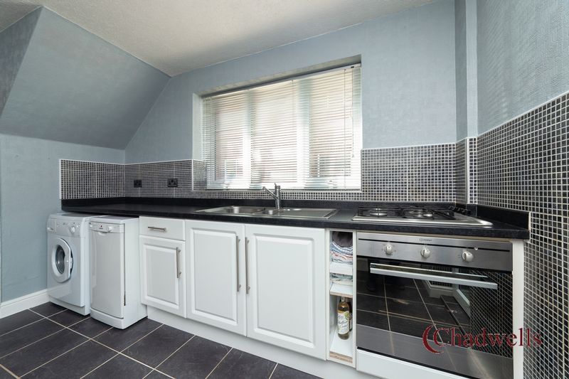 3 bed house for sale in Tuxford Road, Boughton, NG22  - Property Image 4
