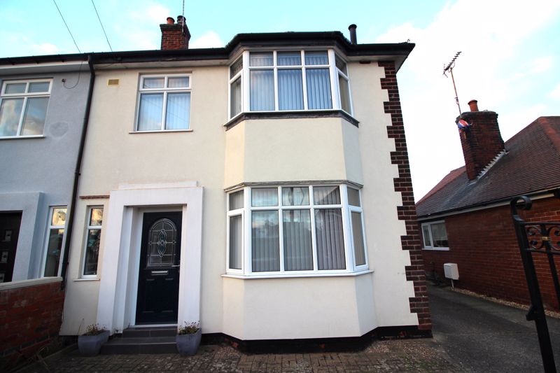 4 bed  for sale in Robin Hood Avenue, Mansfield, NG21 1