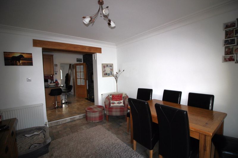 4 bed  for sale in Robin Hood Avenue, Mansfield, NG21  - Property Image 12