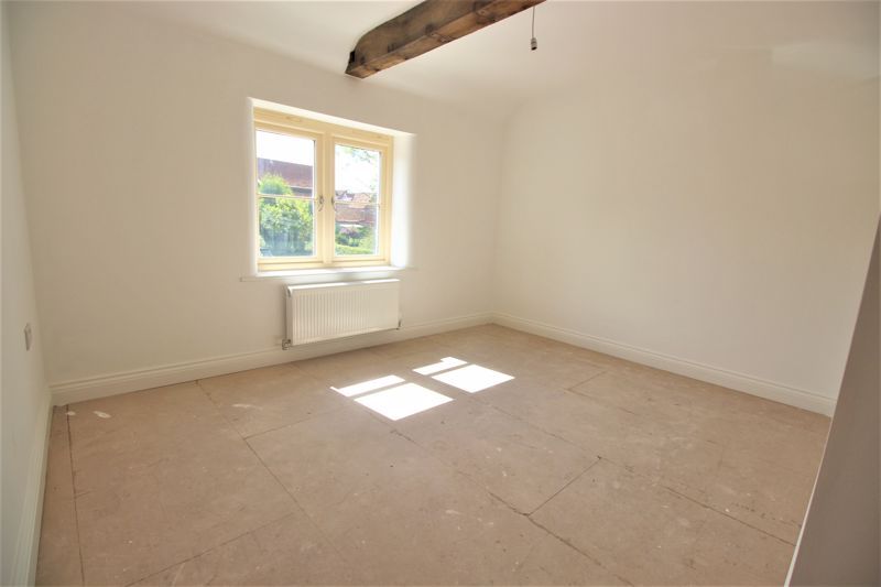 5 bed house for sale in Main Street, Kirton, NG22  - Property Image 11