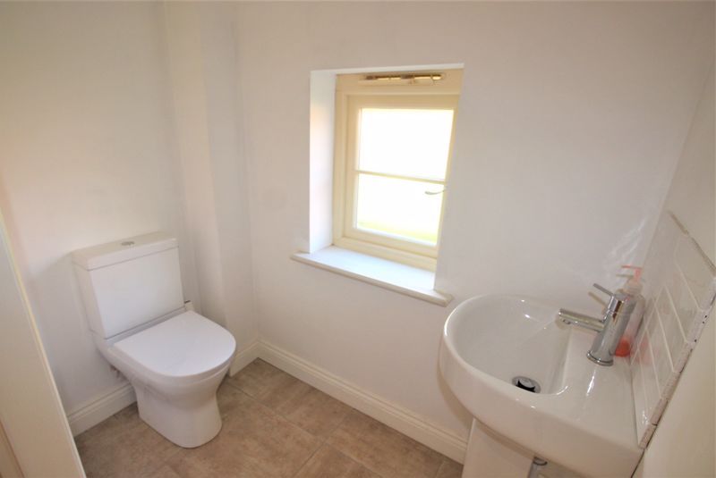 5 bed house for sale in Main Street, Kirton, NG22 7