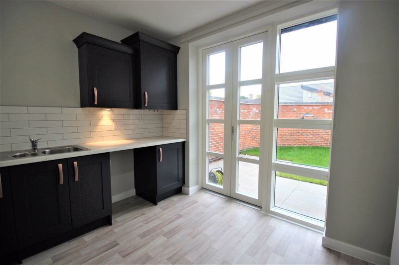 1 bed bungalow for sale in The Talmin Manvers Arms Mansfield Road, Edwinstowe, NG21 7