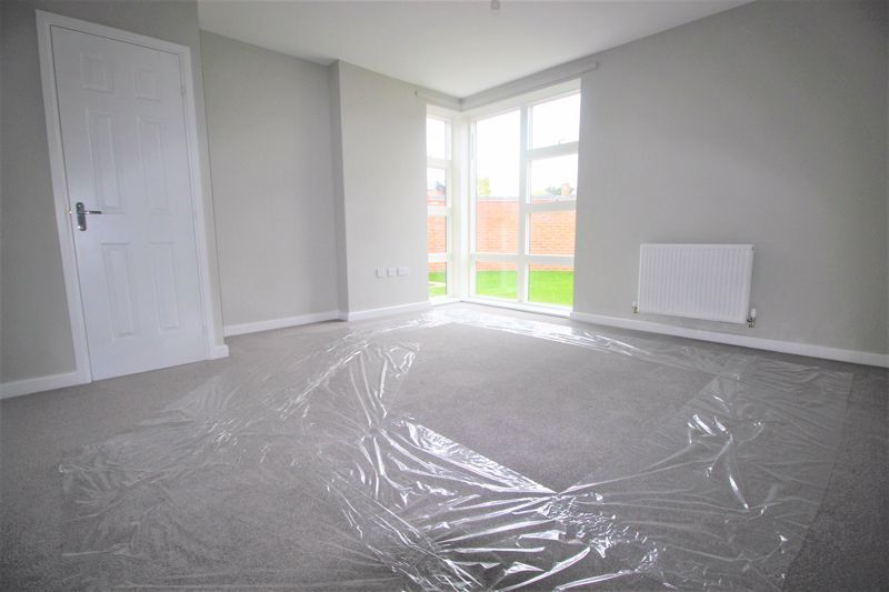 1 bed bungalow for sale in The Talmin Manvers Arms Mansfield Road, Edwinstowe, NG21 9