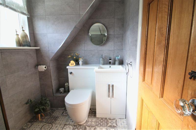 3 bed house for sale in Thoresby Drive, Edwinstowe, NG21  - Property Image 18