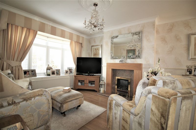 3 bed house for sale in Thoresby Drive, Edwinstowe, NG21 4