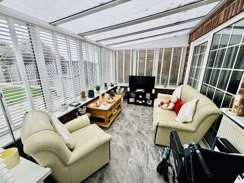 3 bed house for sale in Henton Road, Mansfield, NG21 9