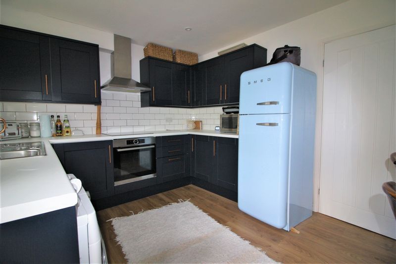 3 bed house for sale in Newark Road, New Ollerton, NG22 2