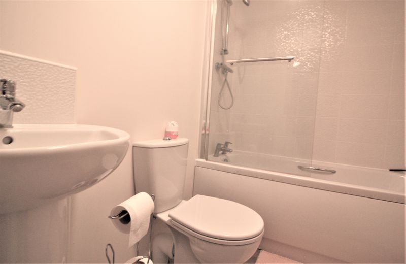 3 bed house for sale in Scarlet Way, Shirebrook, NG20  - Property Image 13