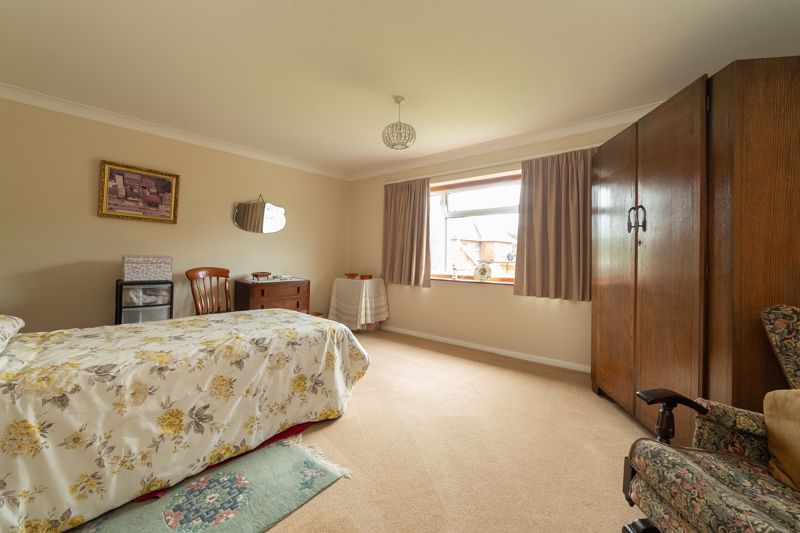 4 bed house for sale in Church Lane, Boughton, NG22  - Property Image 11