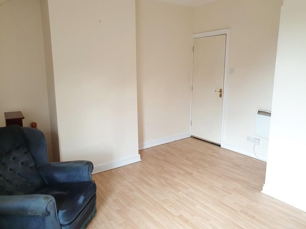 1 bed flat to rent in Ilkeston 3