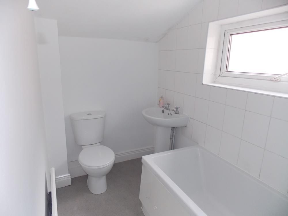 3 bed to rent in Ilkeston 6