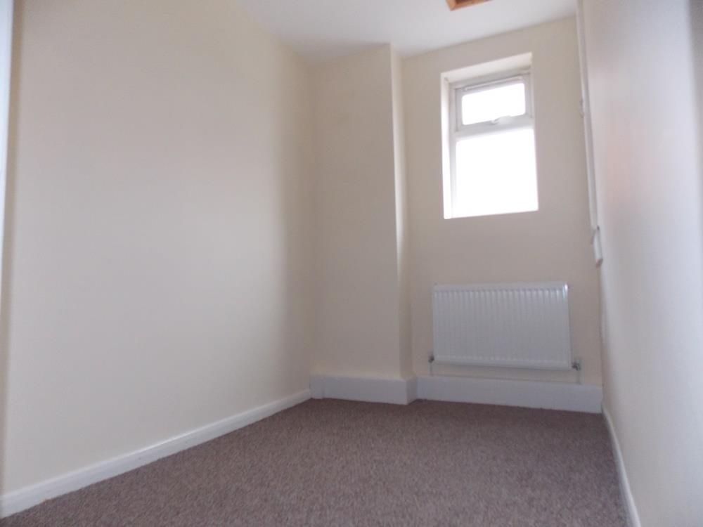 3 bed to rent in Ilkeston 8