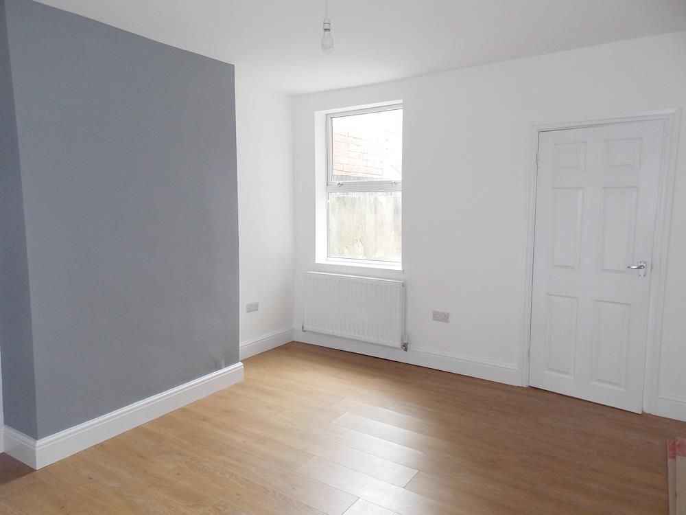 3 bed  to rent  - Property Image 3