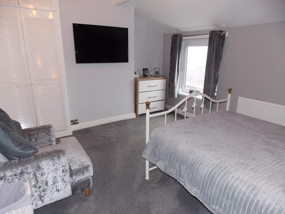2 bed for sale in Horsley Woodhouse 7