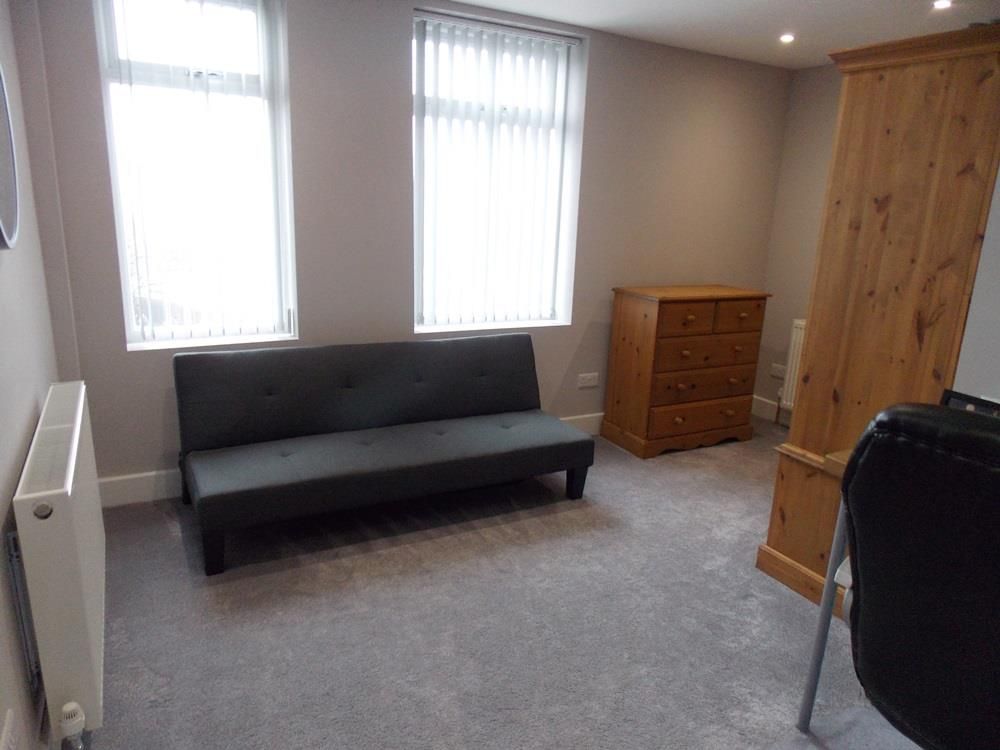 2 bed for sale in Horsley Woodhouse 8