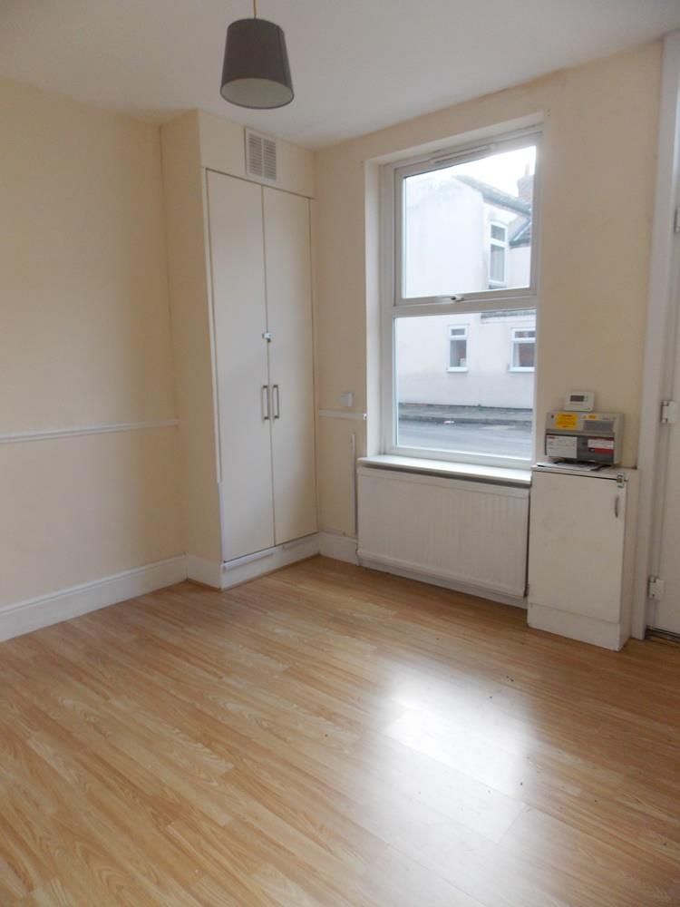 2 bed  to rent in Netherfield  - Property Image 2