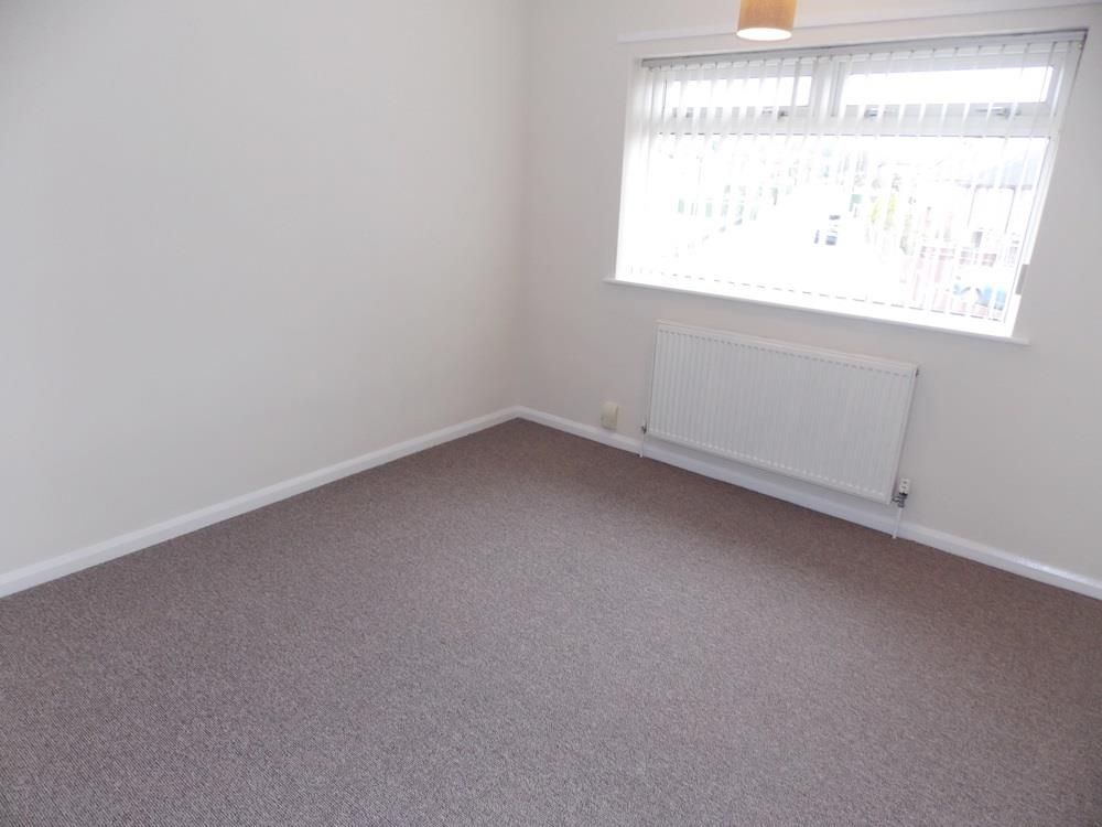3 bed  to rent in Clifton  - Property Image 6