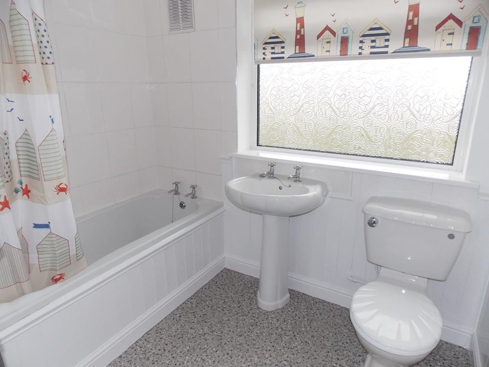 3 bed  to rent in Clifton  - Property Image 9