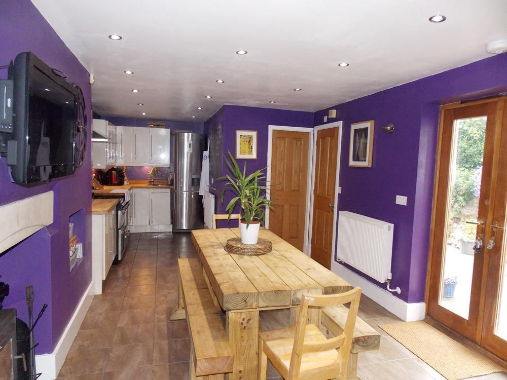 4 bed  for sale  - Property Image 4