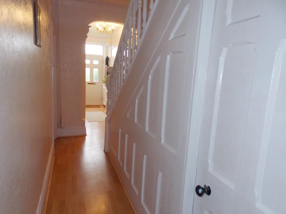 4 bed  for sale  - Property Image 7