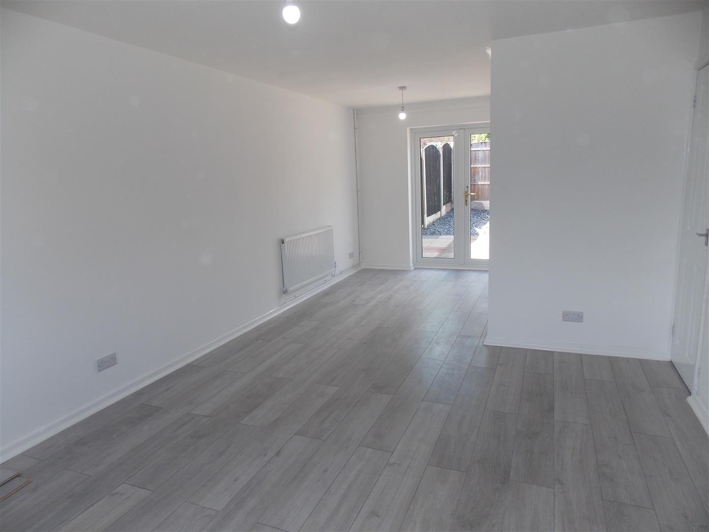 3 bed  for sale  - Property Image 4