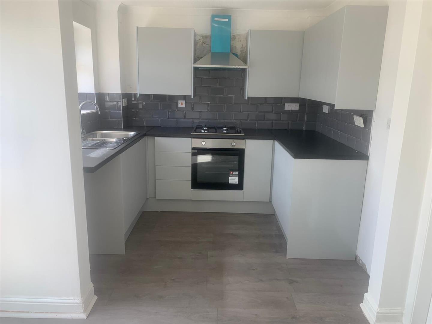 3 bed  to rent in Ilkeston  - Property Image 2