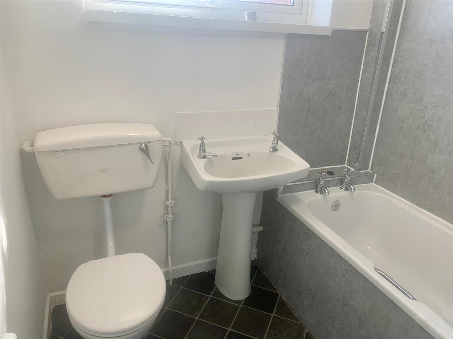 3 bed  to rent in Ilkeston  - Property Image 12