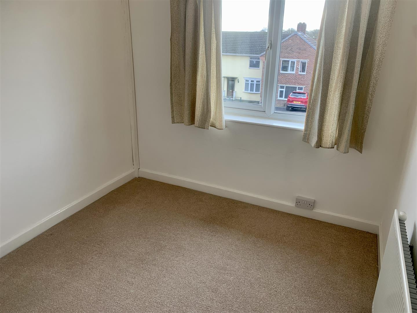 3 bed  to rent in Kirk Hallam 16