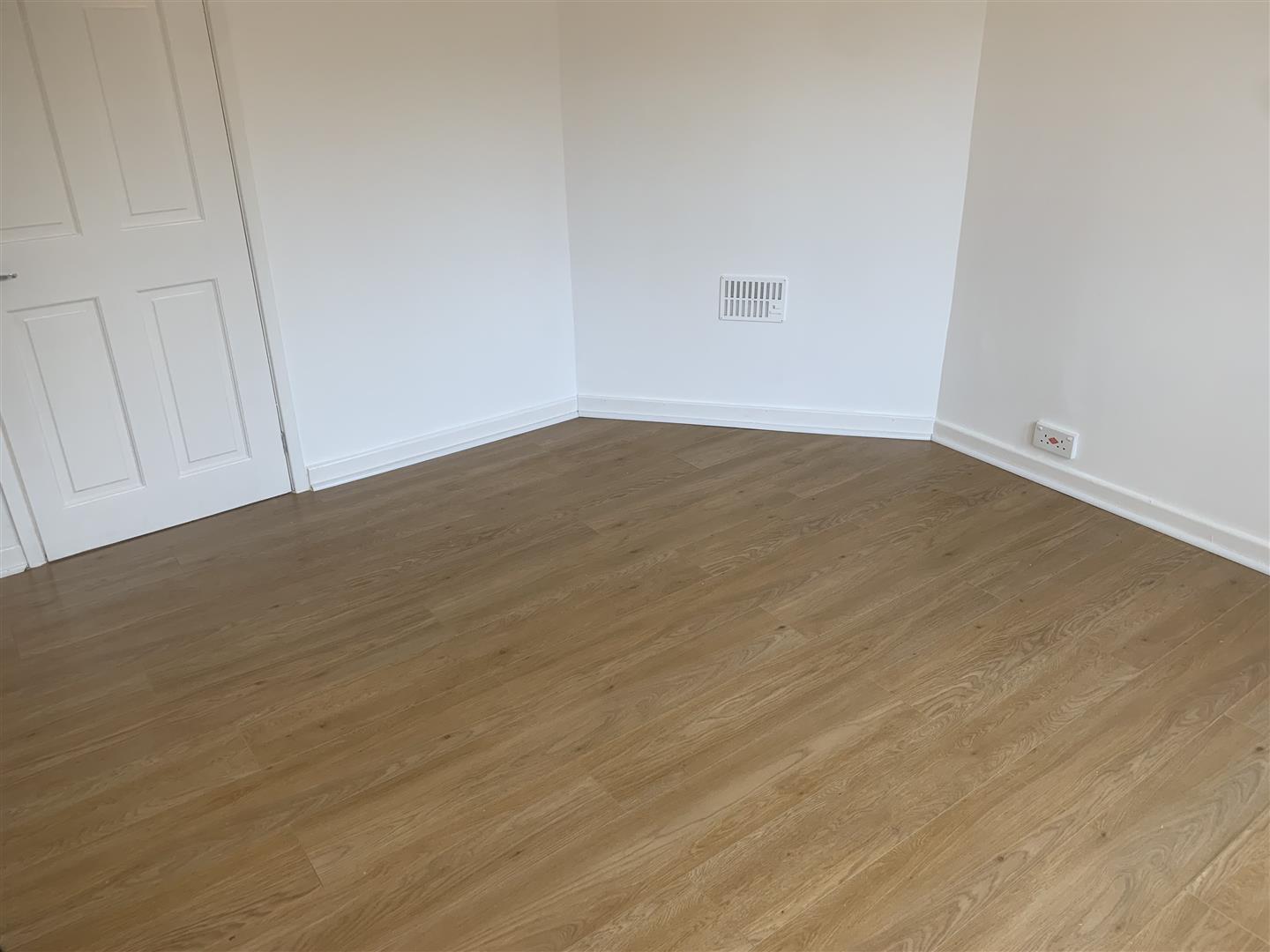 3 bed  to rent in Kirk Hallam 8