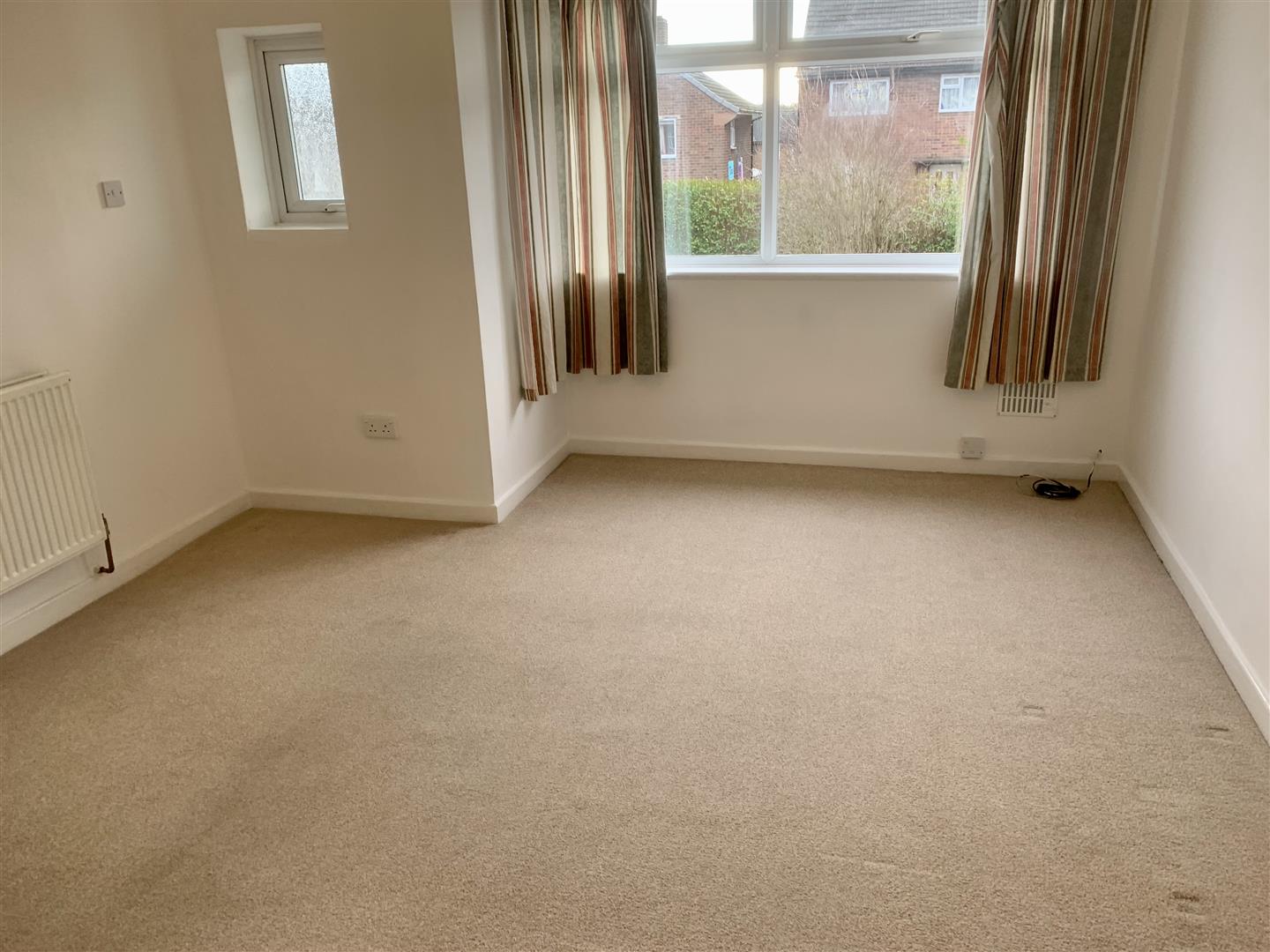 3 bed  to rent in Kirk Hallam 9