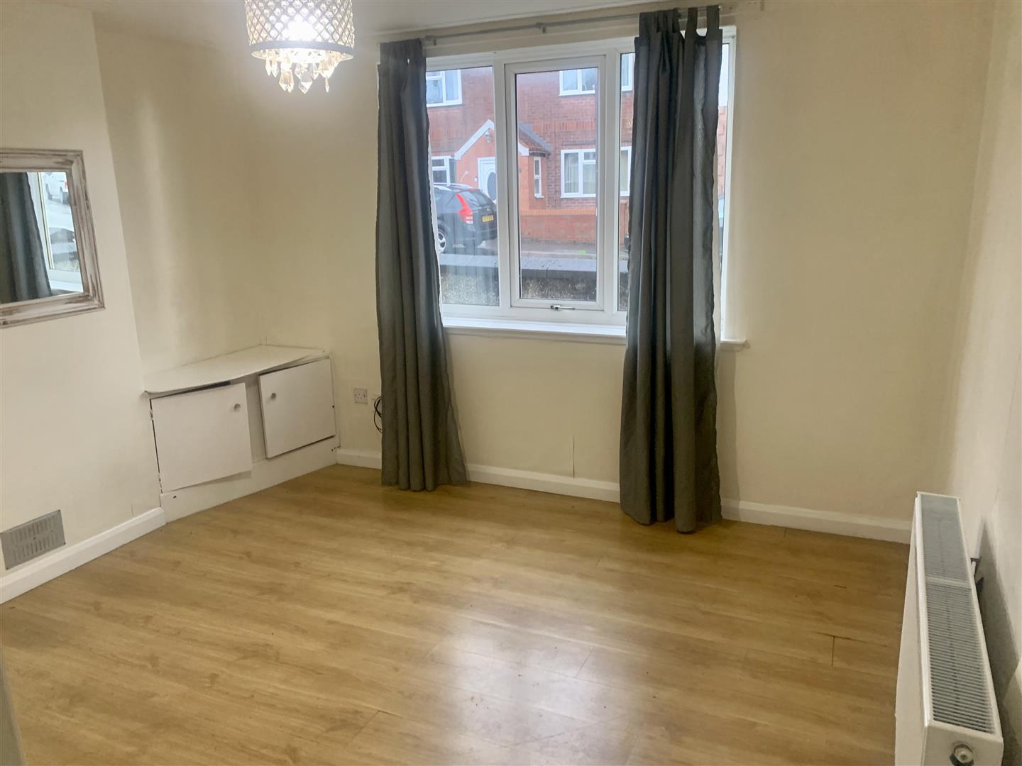 3 bed  for sale in Ilkeston 3
