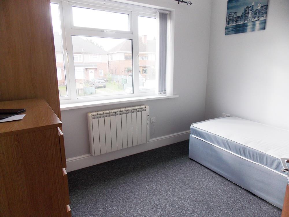 1 bed to rent in Somercotes 2