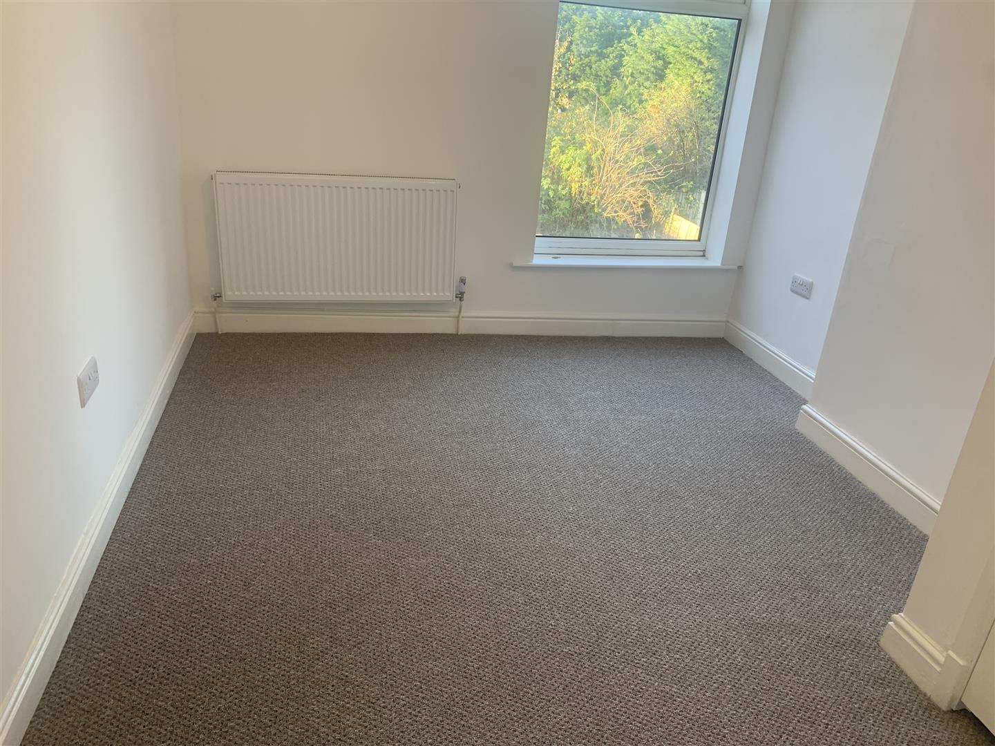 2 bed  for sale in Eastwood 20