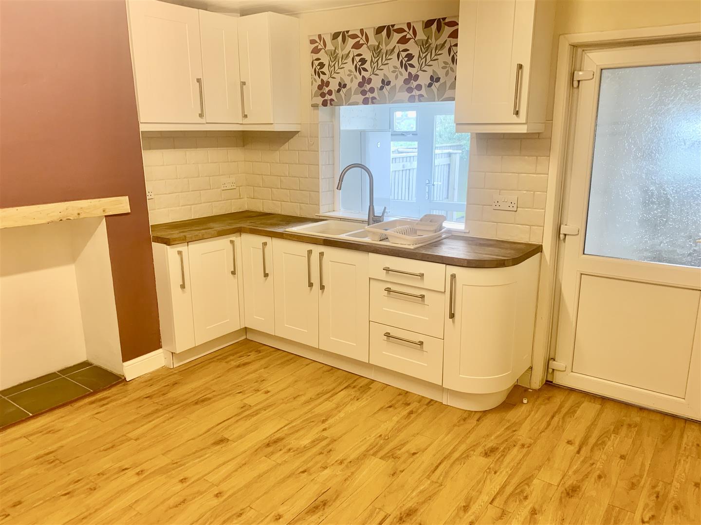 2 bed to rent in Codnor 2