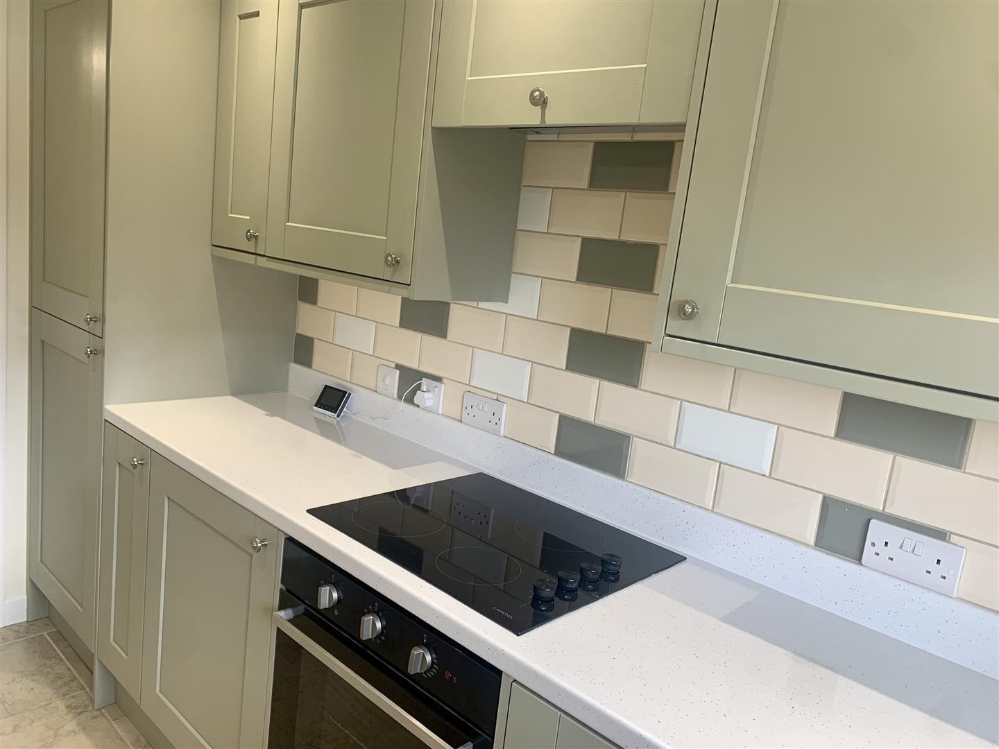 2 bed bungalow to rent 3