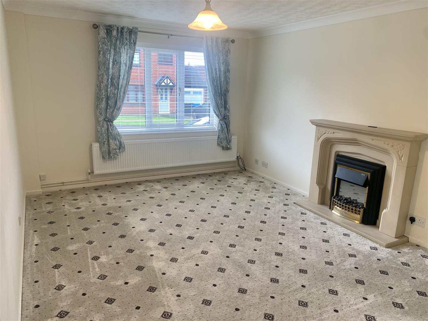 2 bed bungalow to rent 5